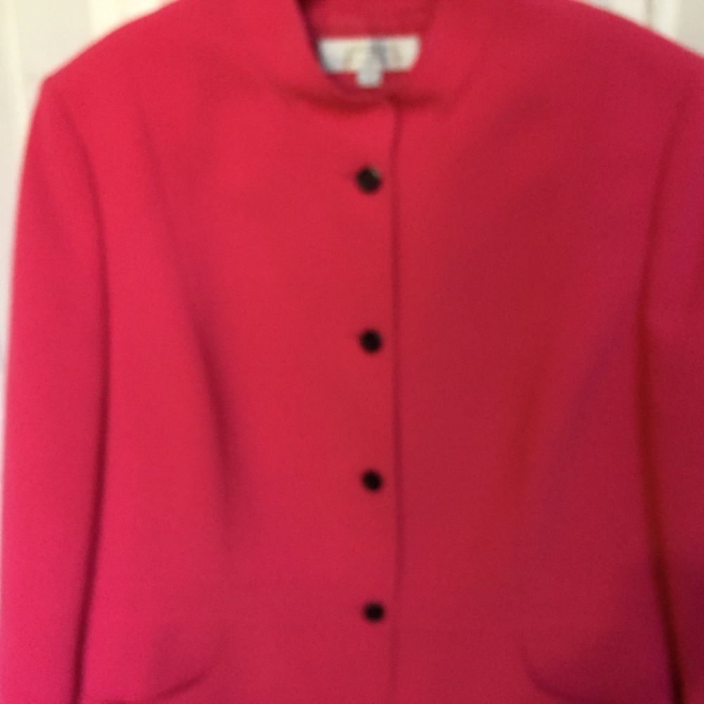 Tahari Pink Blazer - Picture 3 of 15